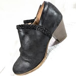 LIFESTRIDES! BLACK VEGAN LEATHER WESTERN BRAID DETAIL FLEX SOLE BOOTS! SZ 7M